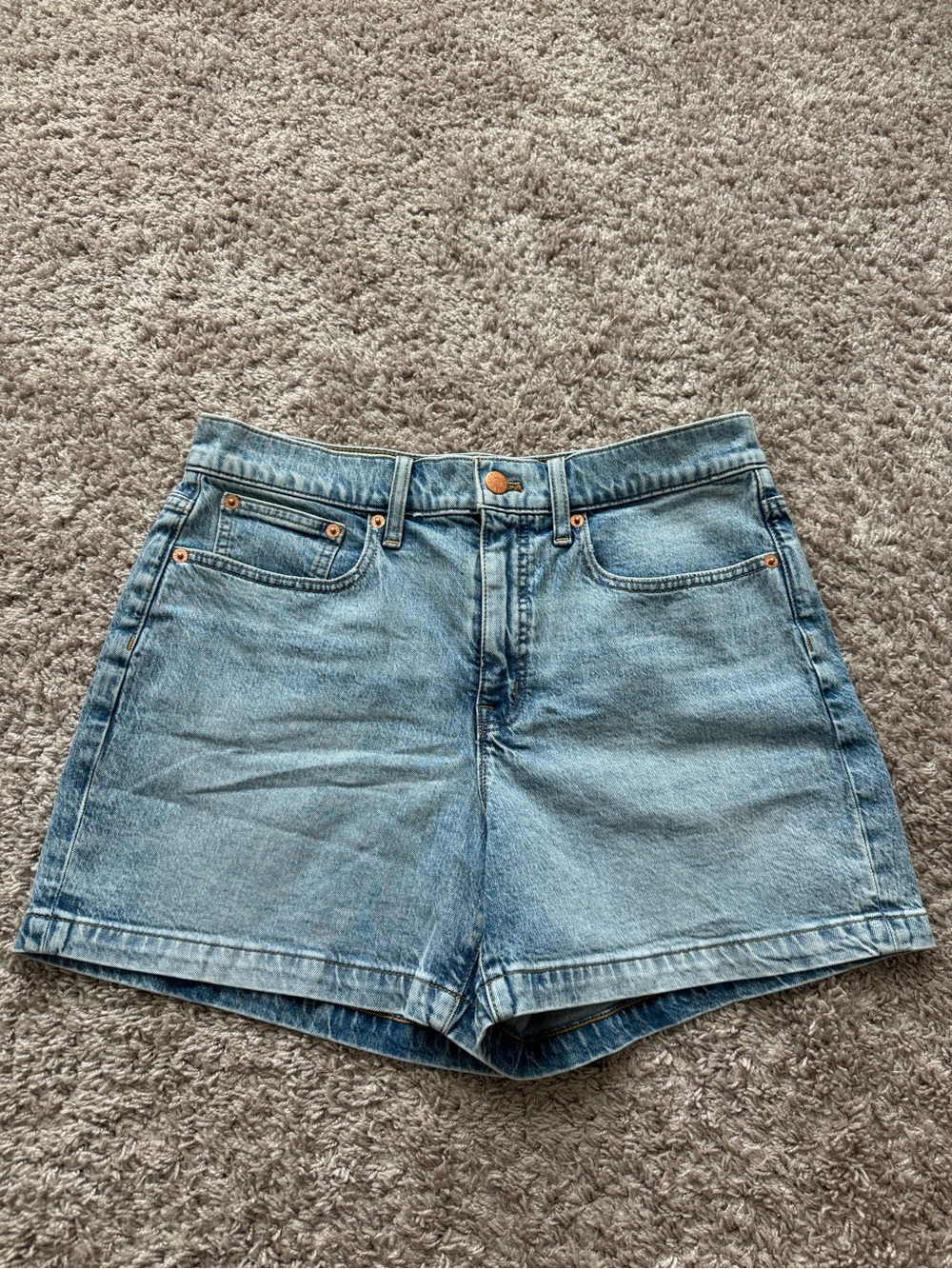 NWT J. Crew Modern Denim Shorts - Light River Wash Size 28 / 6 - Picture 3 of 6